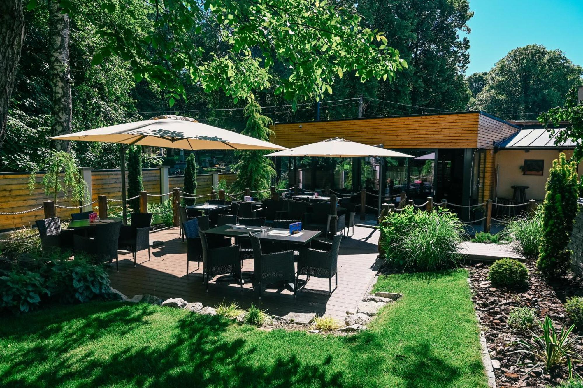 Penzion U Jakuba & Restauracia Bezplatne Parkovanie Martin Exteriér fotografie